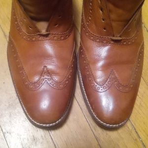 Very nice pair of Cole haan wing tips